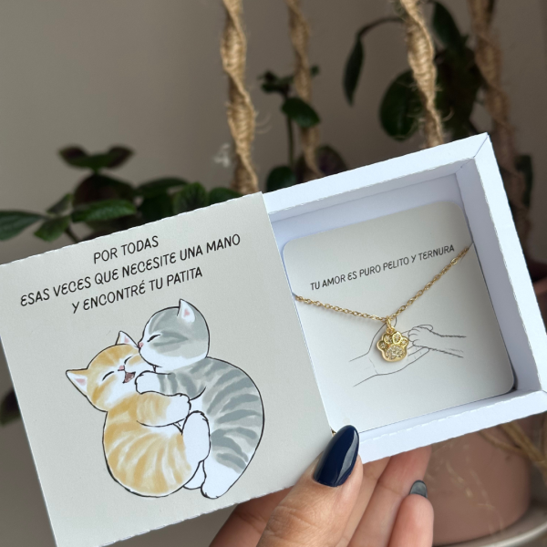 Collar Patitas de Gato 🐾✨